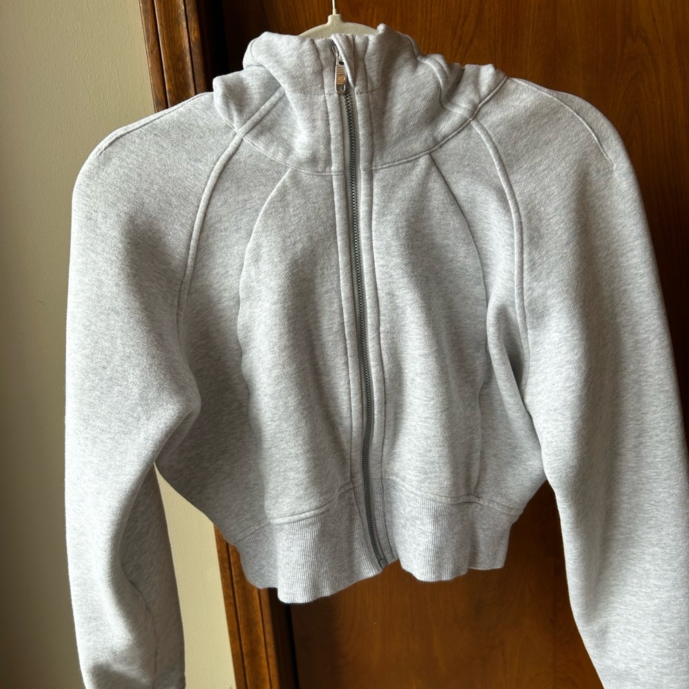 Lululemon Scuba Full-Zip Cropped Hoodie Heathered Core Ultra Light Grey Size 8